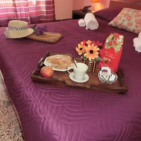 فندق مبيت وإفطار Civico 115 3*